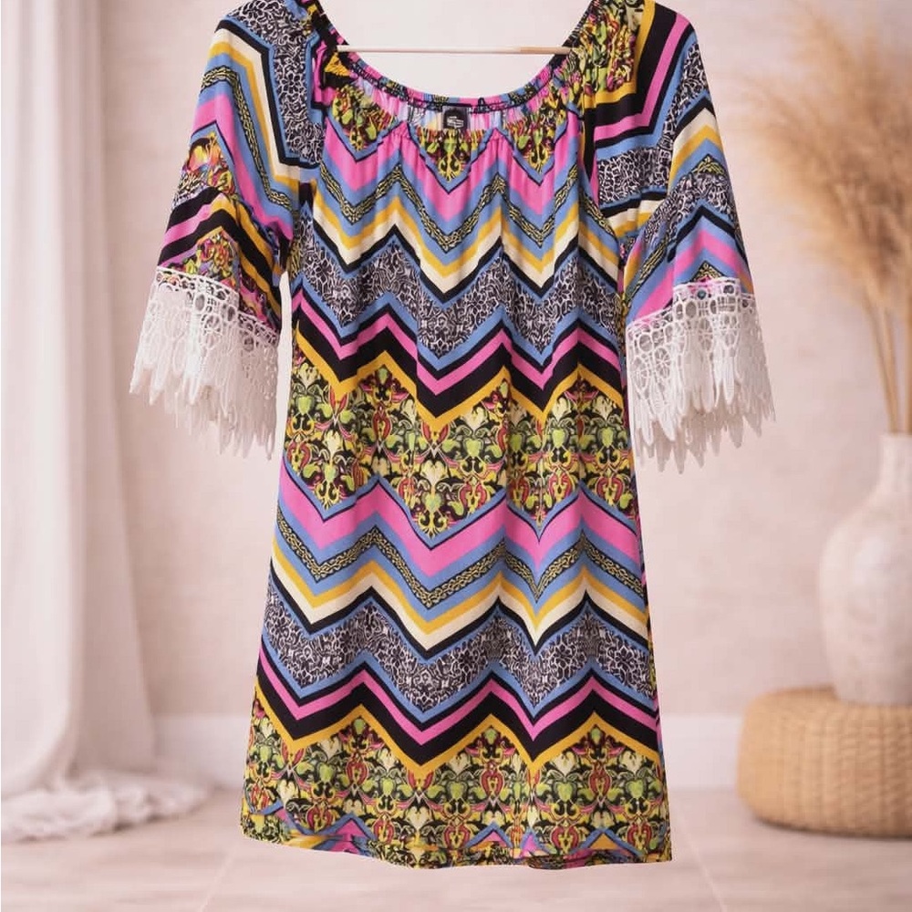 WinWin Bright Pink Multicolor Lace Tunic Top